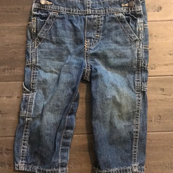 Bibs - Picture 4 of 5